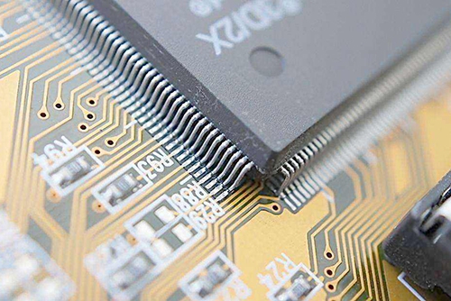 SMT貼片電容器選用時(shí)應(yīng)注意哪些方面